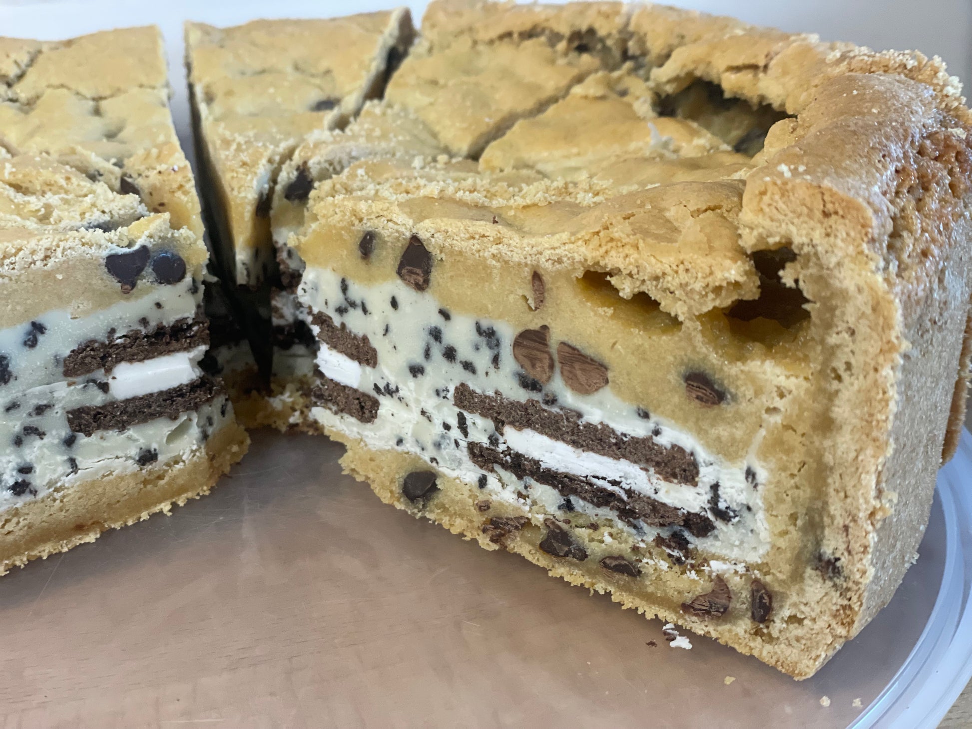 Gluten Free Cookies and Cream Cookie Pie image 2