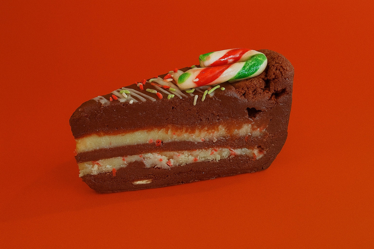 Peppermint Candy Cane Cookie Pie ❄️🍫